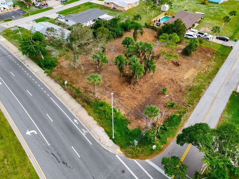 1605 Mel-O-De Ln, Englewood, FL for sale - Building Photo - Image 2 of 10