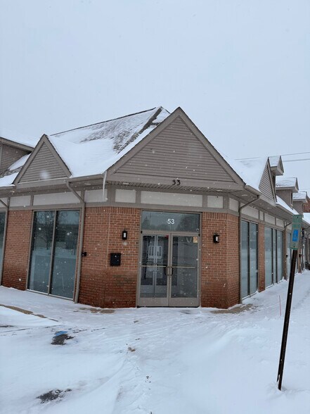 53 S Washington St, Oxford, MI à vendre - Photo du bâtiment - Image 2 de 17
