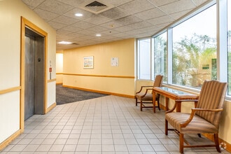 3400 S Tamiami Trl, Sarasota, FL for lease Interior Photo- Image 2 of 16