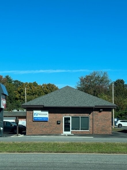 6334 Peters Creek Rd, Roanoke, VA for lease - Building Photo - Image 3 of 32