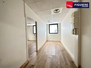 190 Rue Marcelle Isoard, Aix-en-Provence à louer Photo du bâtiment- Image 2 de 2