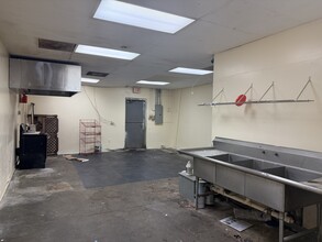 2235 Whitten Rd, Memphis, TN for lease Interior Photo- Image 2 of 2