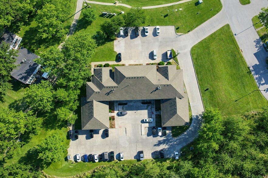 2001 Westown Pky, West Des Moines, IA à vendre - Photo du bâtiment - Image 3 de 10