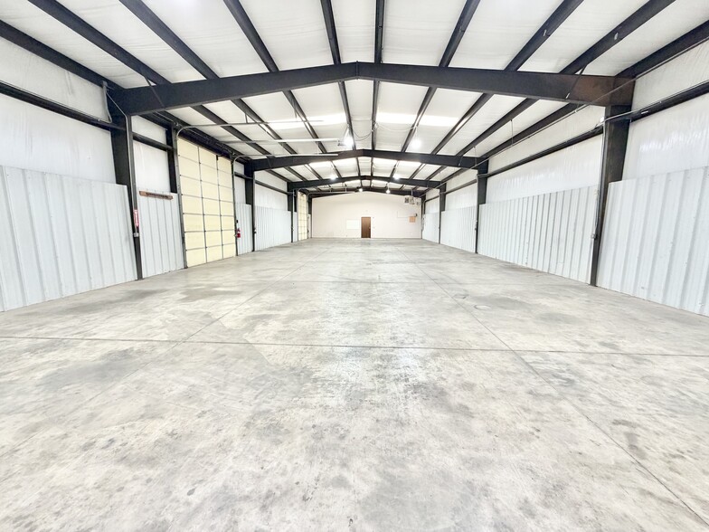 5116 NW 3rd St, Oklahoma City, OK à louer - Photo intérieure - Image 3 de 7