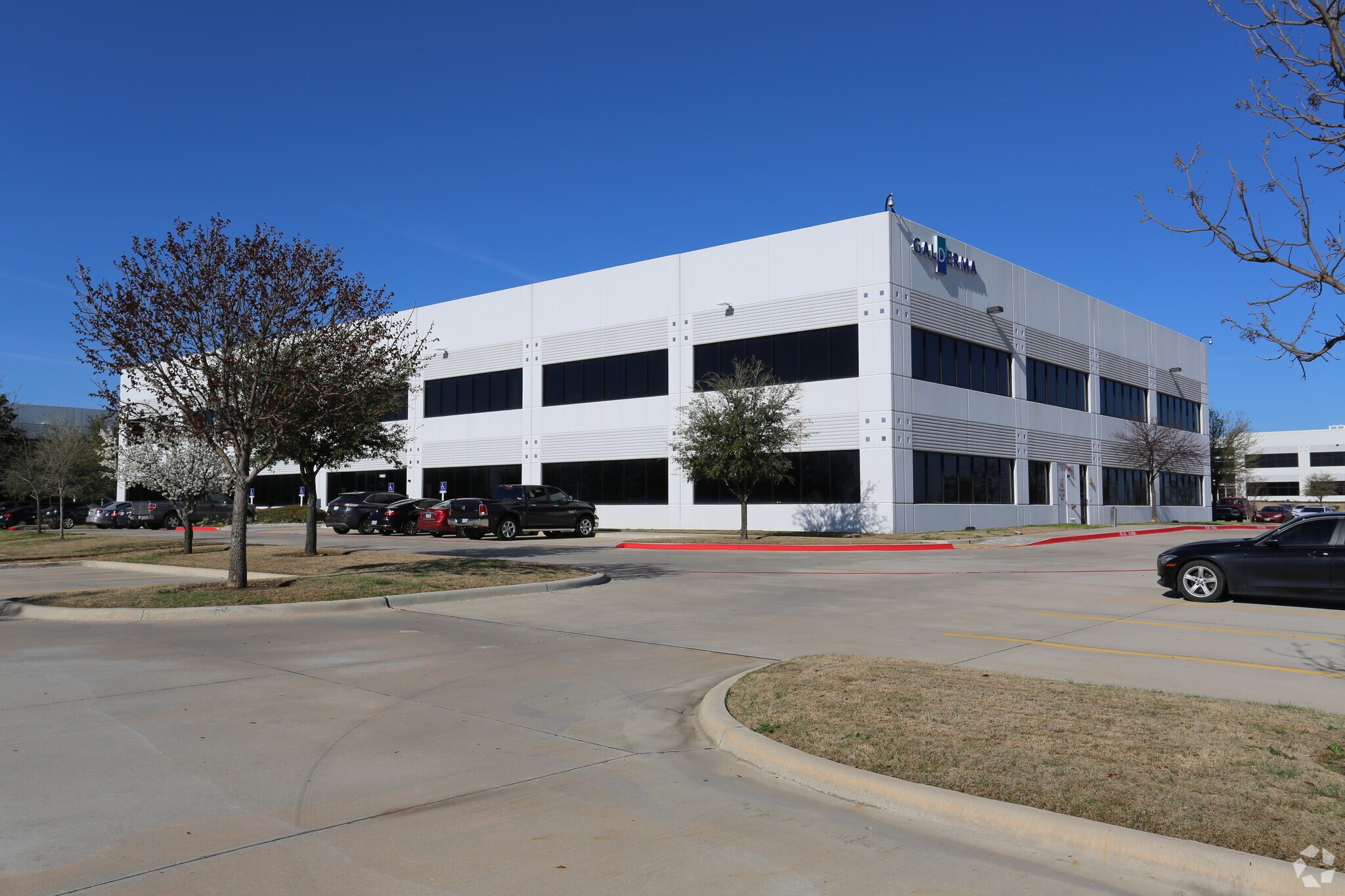 14601 North Fwy, Fort Worth, TX for lease Building Photo- Image 1 of 17
