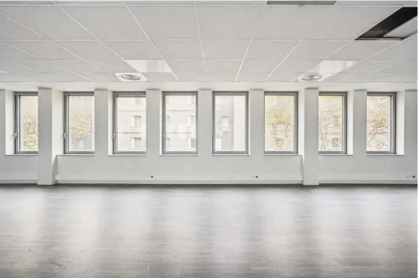 Bureau dans Clichy à louer - Photo du bâtiment - Image 3 de 8