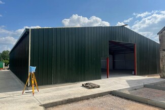 Plus de détails pour Whitelands Farm, Chippenham - Industriel à louer