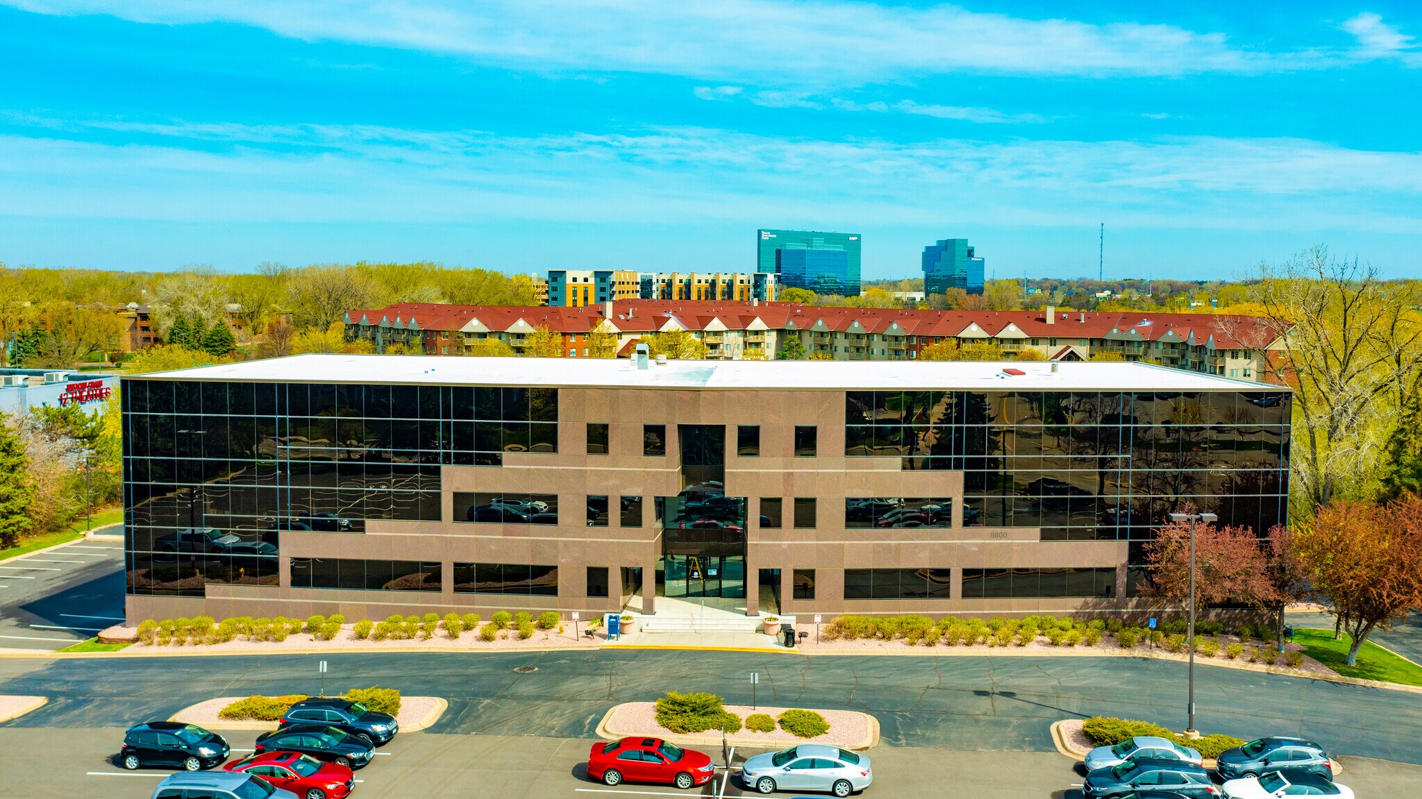 9800 Shelard Pkwy, Plymouth, MN for lease Building Photo- Image 1 of 9