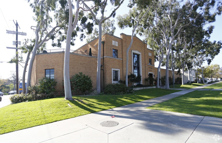 8758-8764 Venice Blvd, Los Angeles, CA for lease - Primary Photo - Image 1 of 7