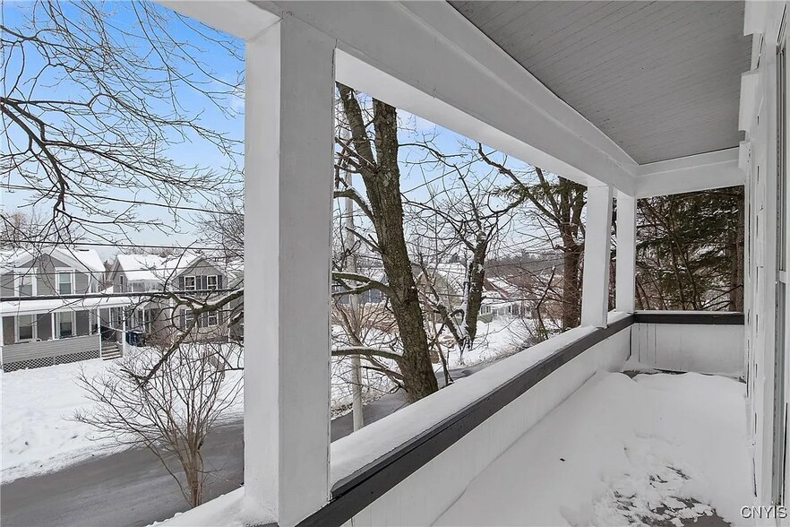 306 Shuart Ave, Syracuse, NY à vendre - Photo du bâtiment - Image 3 de 18