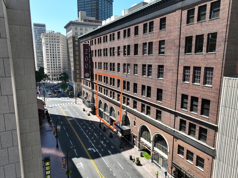 200 Peachtree St NW, Atlanta, GA for lease - Building Photo - Image 2 of 7