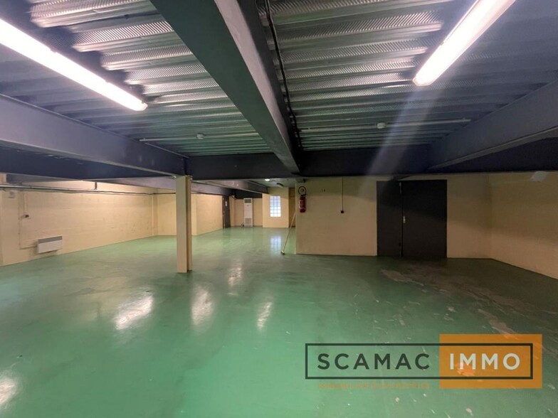 Industrial in Boissy-Saint-Léger for lease - Interior Photo - Image 3 of 6