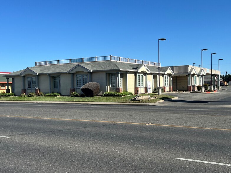 1221 Bridge St, Yuba City, CA à louer - Photo du bâtiment - Image 1 de 7