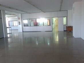 Industriel dans L'Hospitalet de Llobregat, Barcelona à louer Photo intérieure- Image 1 de 5