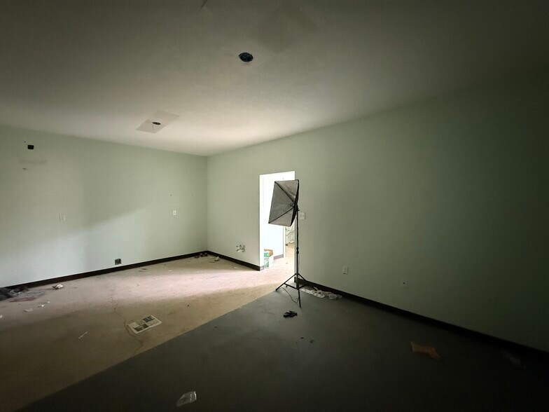 4915 Belmont St, Beaumont, TX à louer - Photo du bâtiment - Image 3 de 3