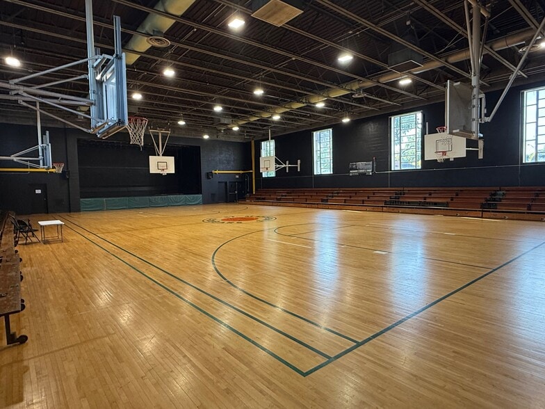 214 Kinne St, East Syracuse, NY for sale - Building Photo - Image 2 of 9