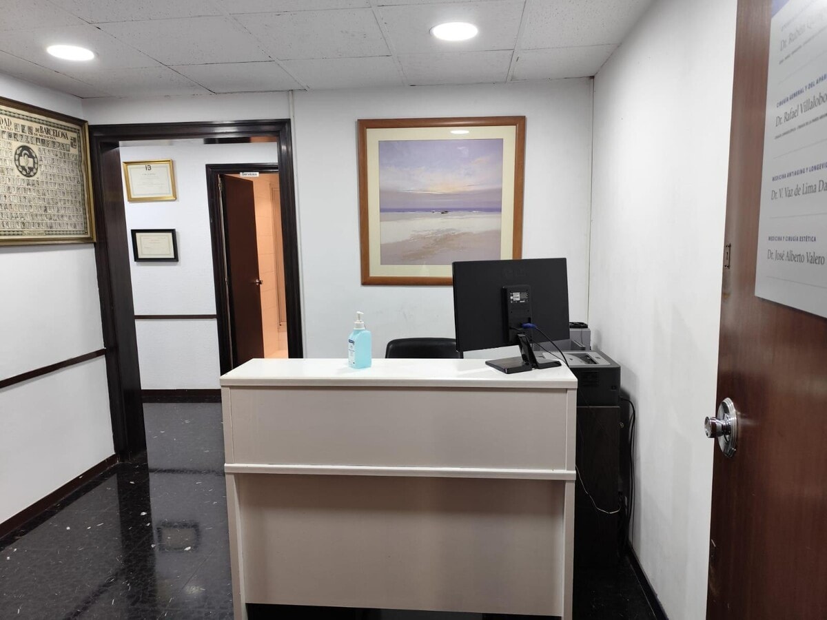 Barcelone, BAR 08006 - Unité Pt 06 -  - Photo intérieure - Image 1 of 23