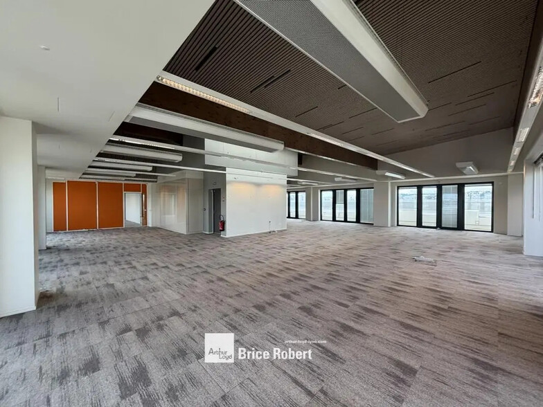 77 Boulevard Marius Vivier-Merle, Lyon for lease - Interior Photo - Image 2 of 5