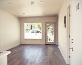 2221-2225 W Olive Ave, Burbank, CA for lease Interior Photo- Image 2 of 4