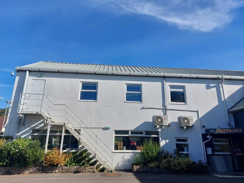 Station Rd, Wincanton à louer - Photo du bâtiment - Image 2 de 4