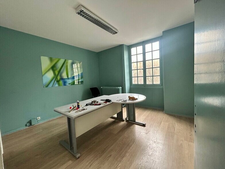 Office in Chalon-sur-Saône for lease - Interior Photo - Image 3 of 6