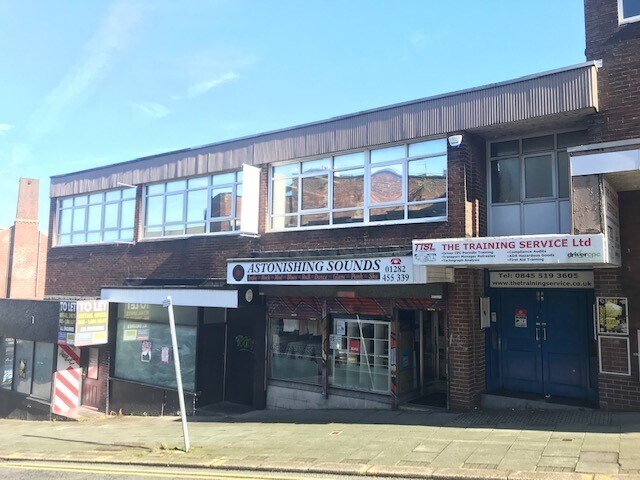 12 Hall St, Burnley à louer - Photo du bâtiment - Image 1 de 1