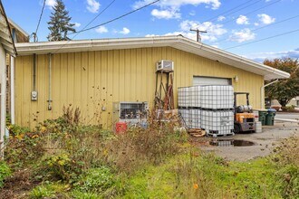 138 Hodgden N st, Tenino, WA for lease Building Photo- Image 1 of 18