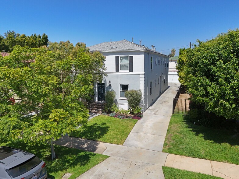 1257 S Cloverdale Ave, Los Angeles, CA à vendre - Photo du bâtiment - Image 2 de 17