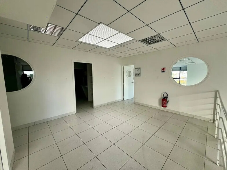 Bureau dans Sorgues à louer - Photo intérieure - Image 3 de 8