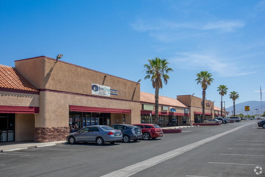 7415-7449 E 22nd St, Tucson, AZ for lease - Building Photo - Image 3 of 8