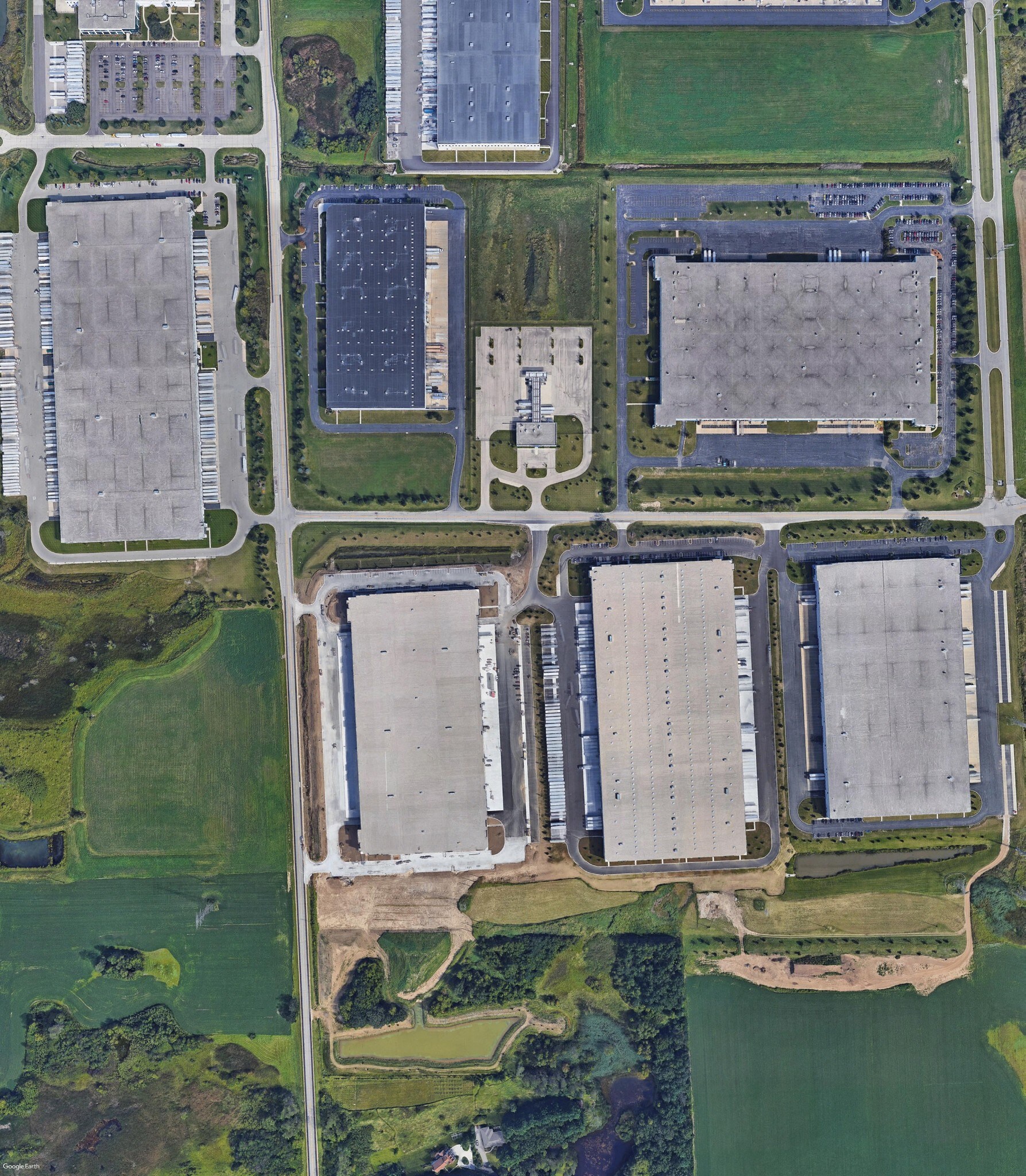 8500 116th St, Pleasant Prairie, WI à louer Photo du bâtiment- Image 1 de 4