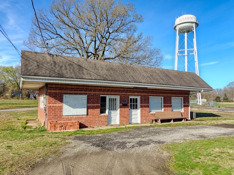 433 Cedar St, Gleason, TN for sale - Primary Photo - Image 1 of 14