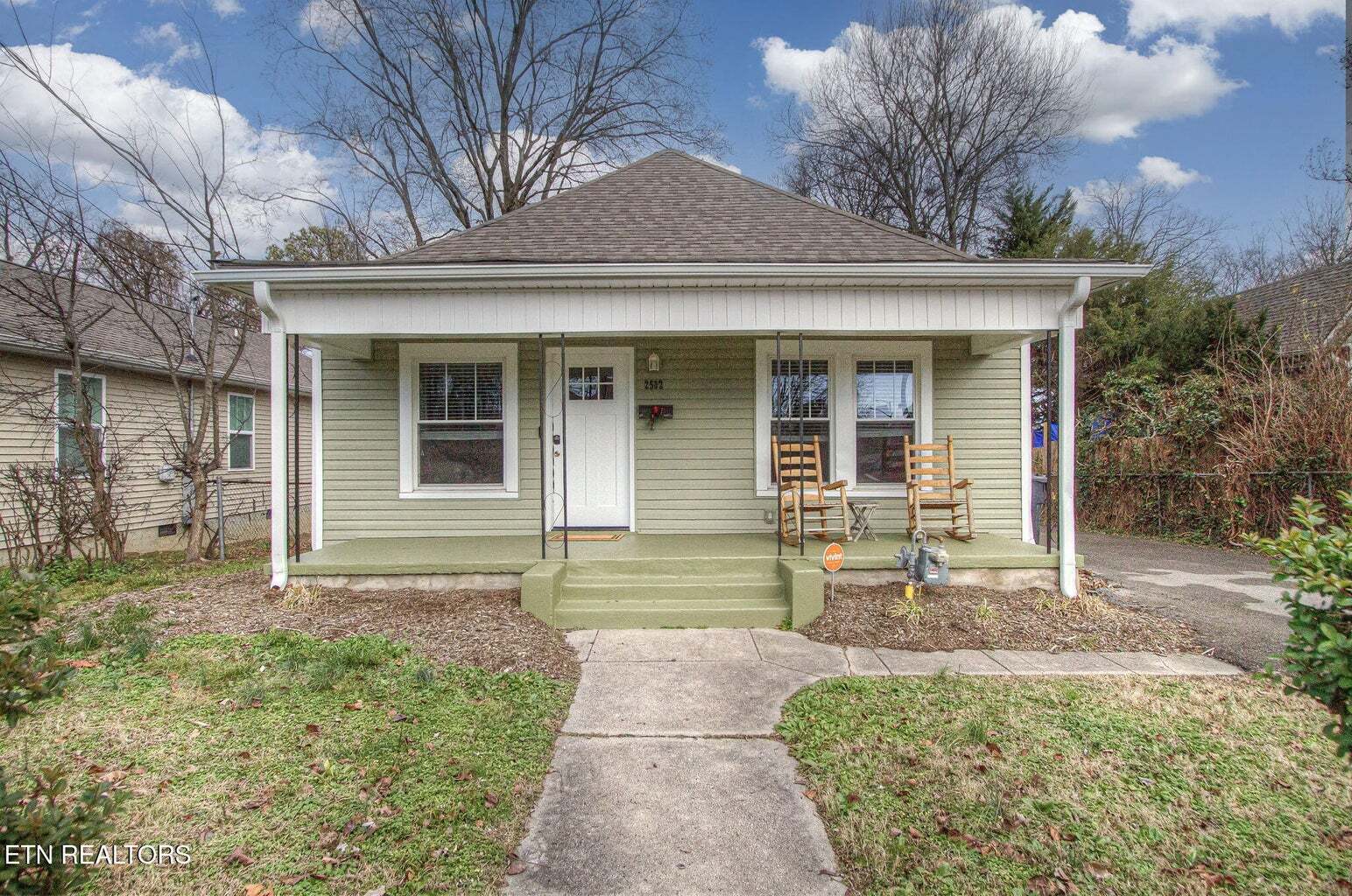 2502 Harvey St, Knoxville, TN for sale Primary Photo- Image 1 of 32