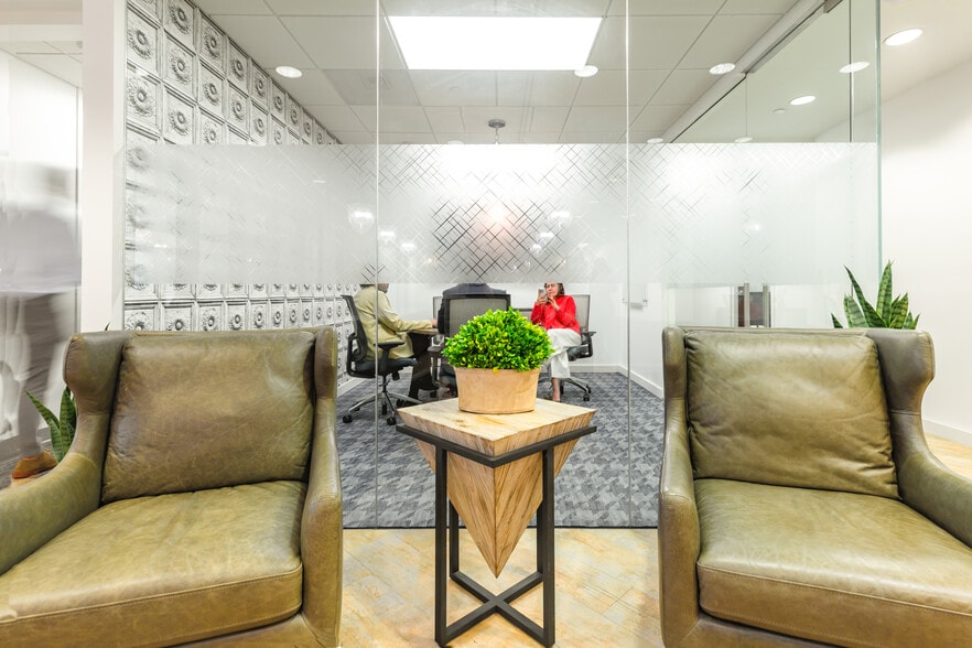 777 Brickell Ave, Miami, FL for lease - Lobby - Image 3 of 20