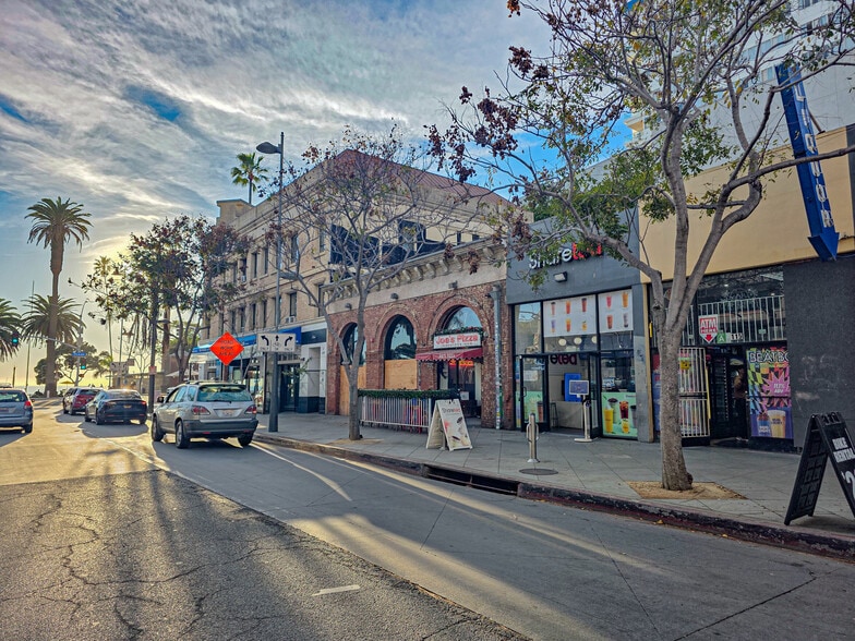 101-117 Broadway, Santa Monica, CA for lease - Building Photo - Image 2 of 3