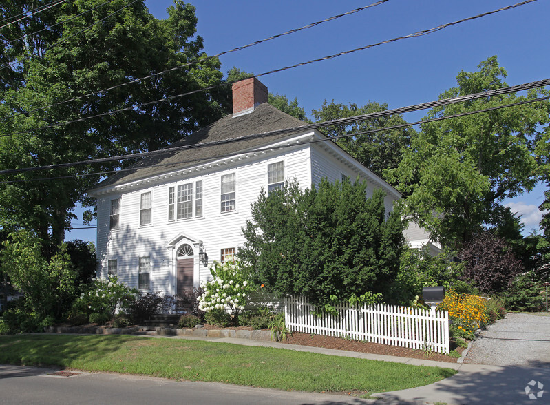 133 State St, Guilford, CT à vendre - Photo principale - Image 1 de 1