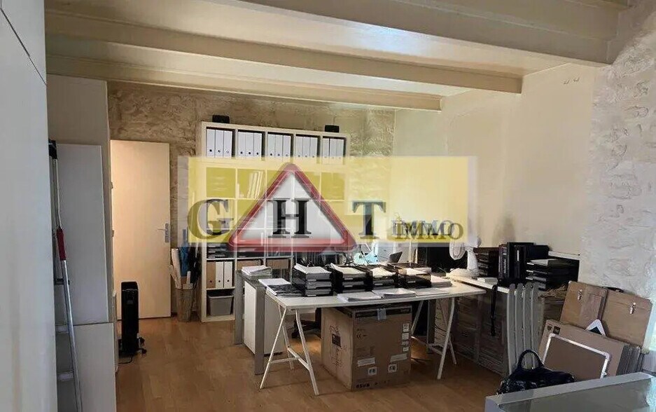 Office in Vincennes for sale - Interior Photo - Image 1 of 4