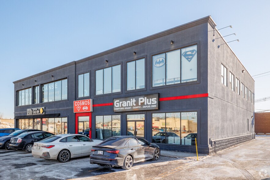 1880-1888 Boul Saint-Martin O, Laval, QC à louer - Photo du bâtiment - Image 3 de 3