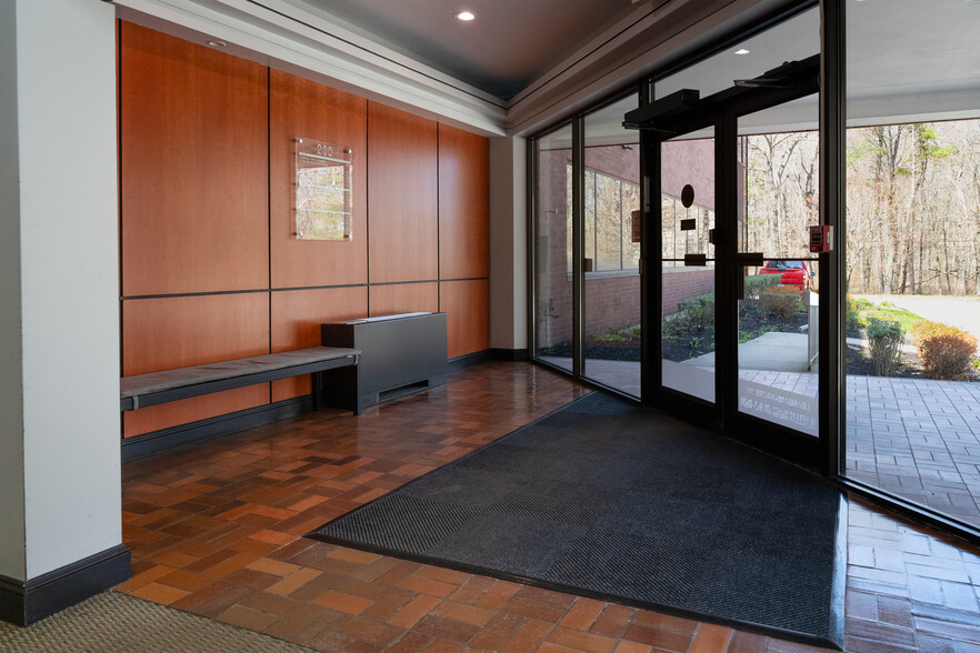 200 Cordwainer Dr, Norwell, MA for lease - Building Photo - Image 3 of 14