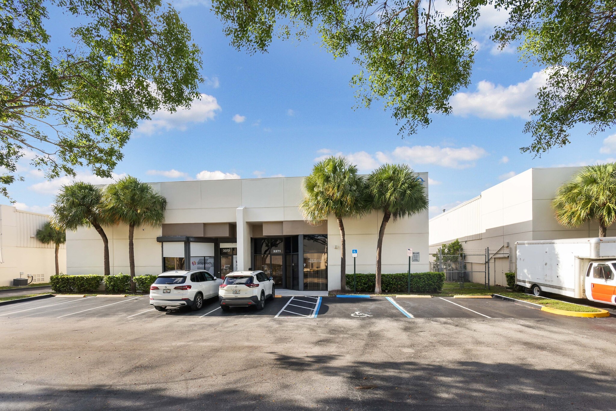 3371-3373 NW 168th St, Miami Gardens, FL for lease Building Photo- Image 1 of 6
