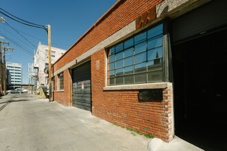 311 Montana Ave, El Paso, TX à louer Photo du bâtiment- Image 2 de 8