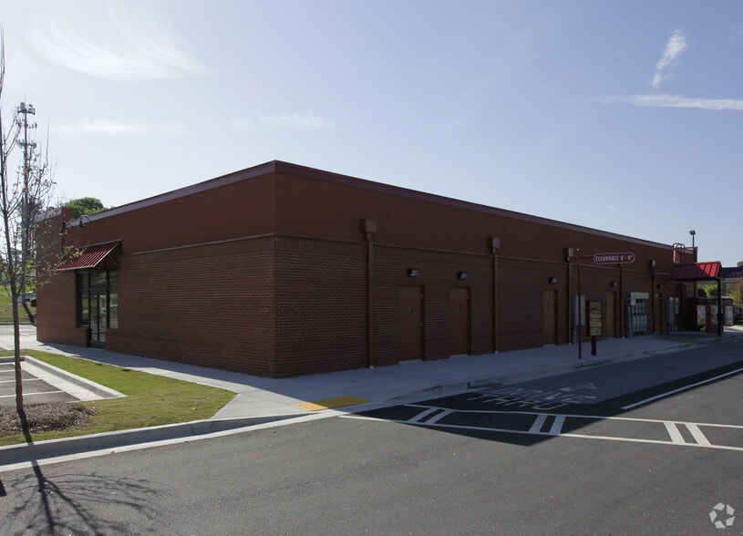 6125 Old National Hwy, College Park, GA for lease - Building Photo - Image 2 of 9