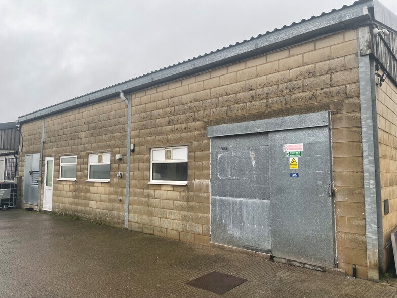 Home Farm Dairy, Mildenhall à louer - Photo du bâtiment - Image 2 de 8