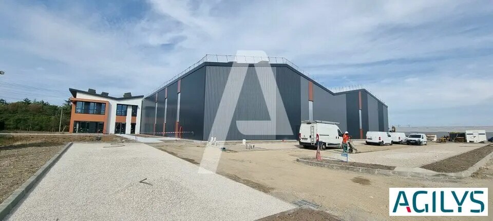 Flex in Limeil-Brévannes for lease - Building Photo - Image 2 of 7