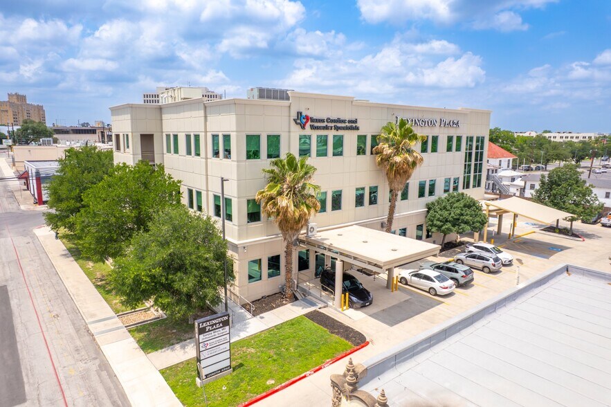 718 Lexington Ave, San Antonio, TX à louer - Photo du bâtiment - Image 3 de 15