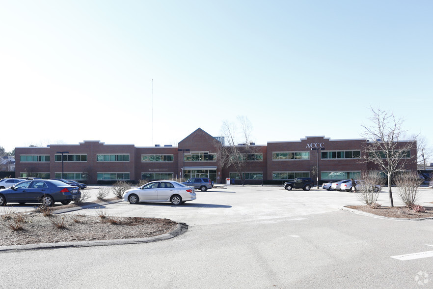 130 Rumford Ave, Newton, MA for lease - Building Photo - Image 3 of 6