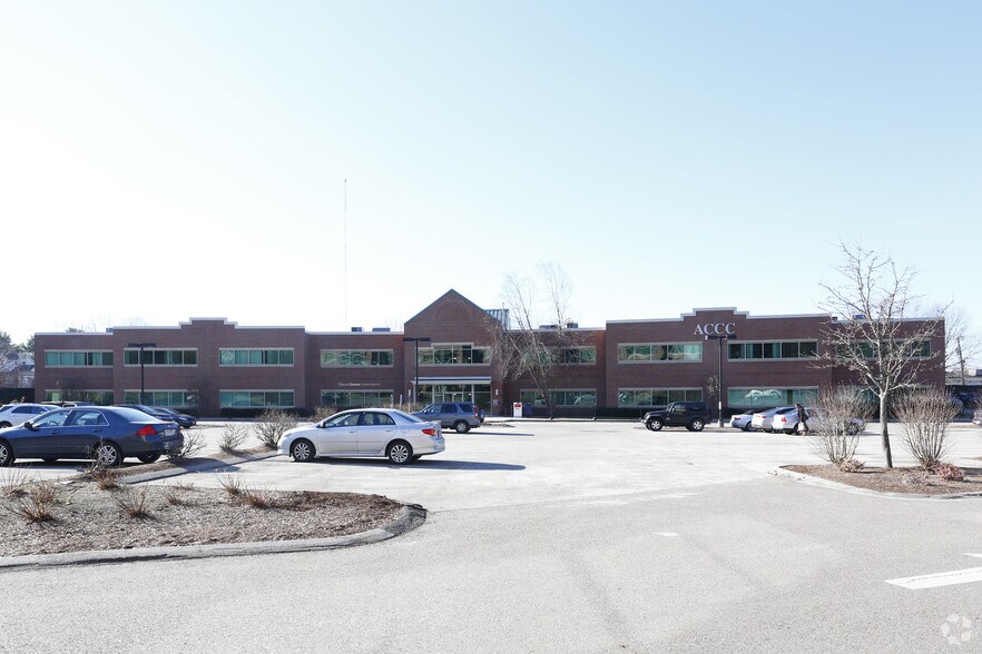 130 Rumford Ave, Newton, MA à louer - Photo du bâtiment - Image 3 de 6