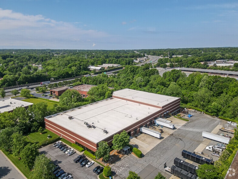 2901 Stewart Creek Blvd, Charlotte, NC for lease - Building Photo - Image 3 of 6