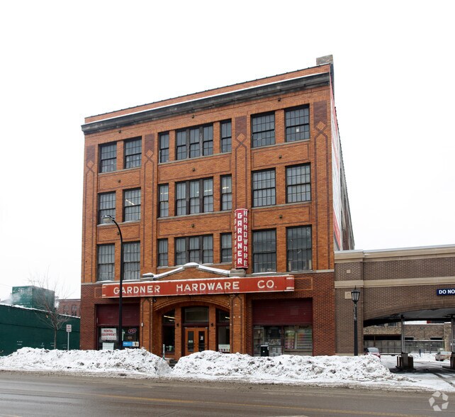 515 Washington Ave N, Minneapolis, MN à louer - Photo du bâtiment - Image 3 de 7