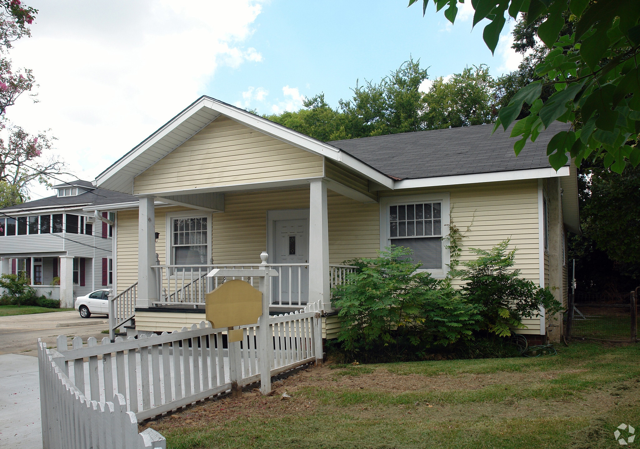 638 Penalver St, Baton Rouge, LA for lease Primary Photo- Image 1 of 5